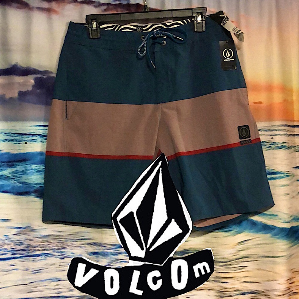 NWT 🏄‍♂️ VOLCOM Boardshorts Sz 30